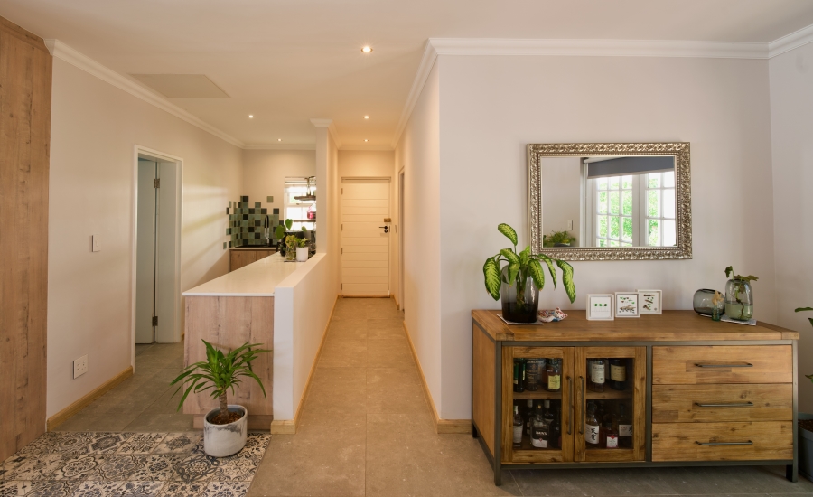 2 Bedroom Property for Sale in Zevenwacht Farm Village Western Cape